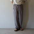 STILL BY HAND - Draped training pants [PT03252] / Greige