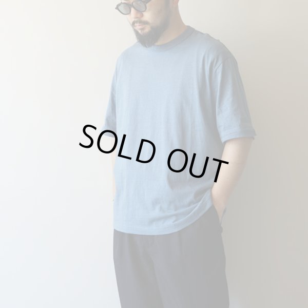 STILL BY HAND - Nepped crewneck t-shirt [CS07252] / Smoke blue