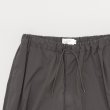 STILL BY HAND - Nylon easy wide pants [PT01252] / Charcoal Brown