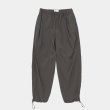 STILL BY HAND - Nylon easy wide pants [PT01252] / Charcoal Brown