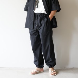 画像: STILL BY HAND - Nylon easy wide pants / Black