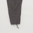 STILL BY HAND - Nylon easy wide pants [PT01252] / Charcoal Brown