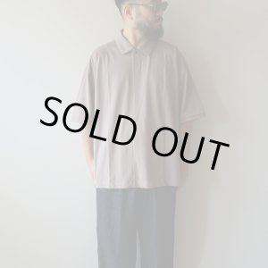 画像: STILL BY HAND - Cutsew polo / Mocha beige