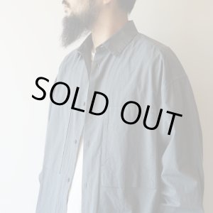 画像: STILL BY HAND - Garment dye over shirt / Blue Grey
