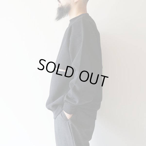 model 175cm 75kg / size L 着用