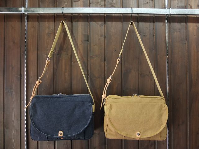 画像: grips - SHRINK SHOULDER BAG