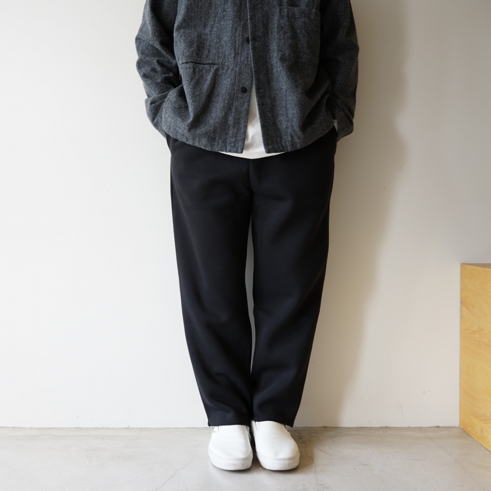 model 175cm 75kg / size L 着用