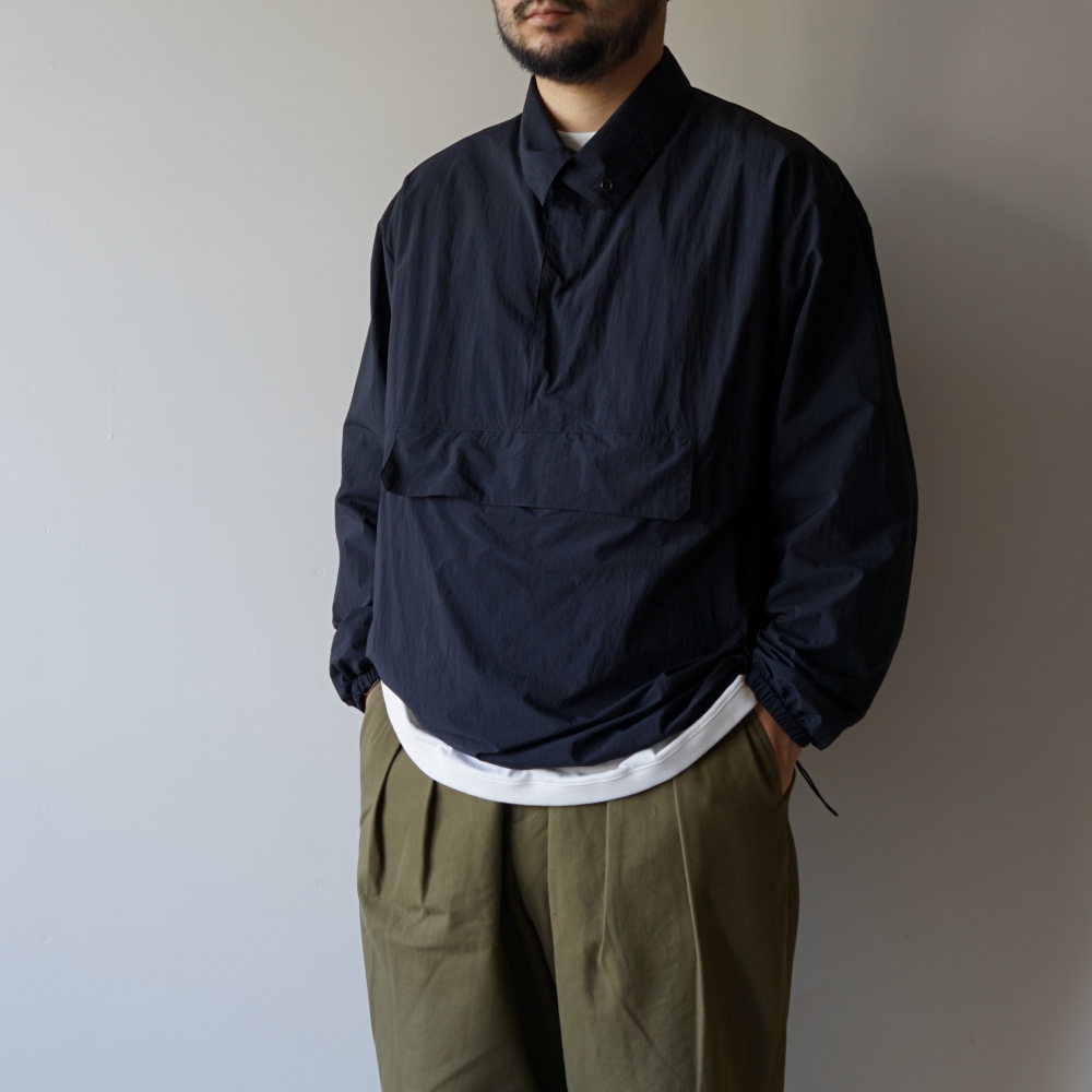 画像2: 【size 48 のみ】STILL BY HAND - NYLON PULLOVER JACKET Black (2)