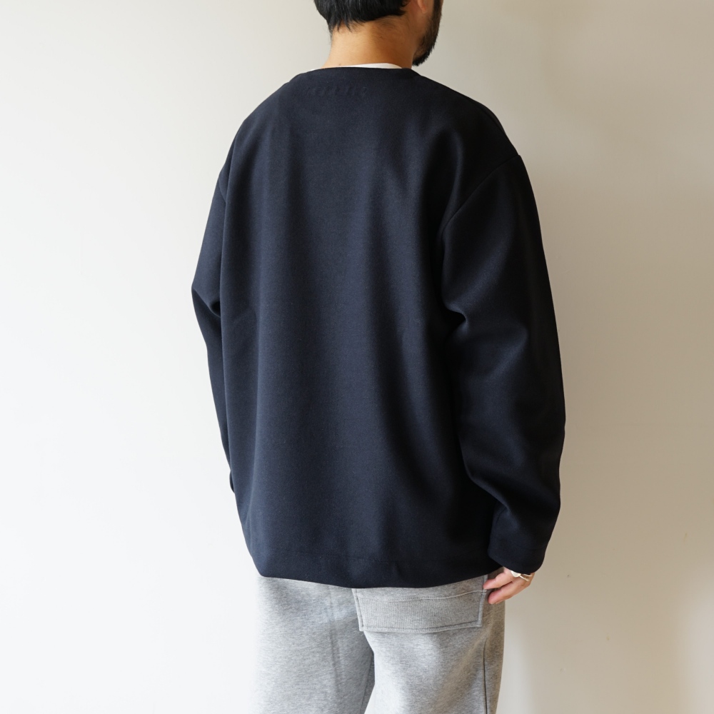 model 175cm 75kg / size L 着用