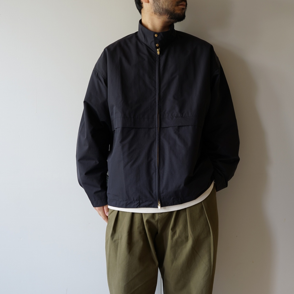 model 175cm 75kg / size L 着用