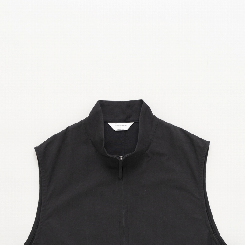 STILL BY HAND - Stand collar vest [VE02251] / Black