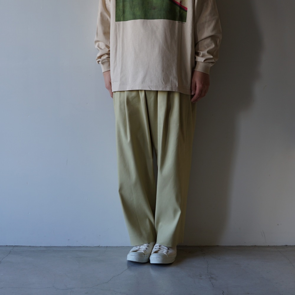 model 175cm 75kg / size L 着用