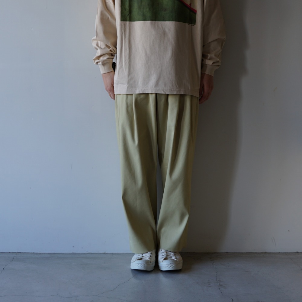 model 175cm 75kg / size L 着用