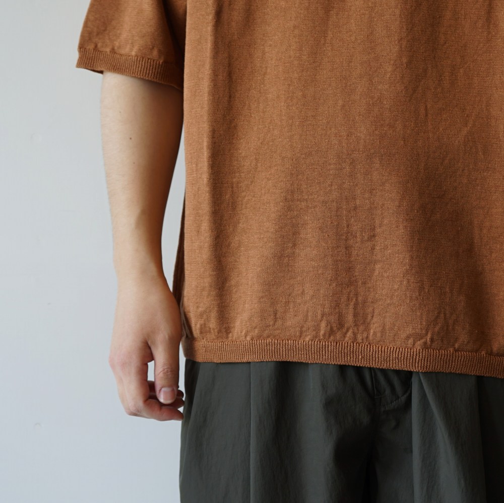 STILL BY HAND - Knitted t-shirt [KN01252] / Brick